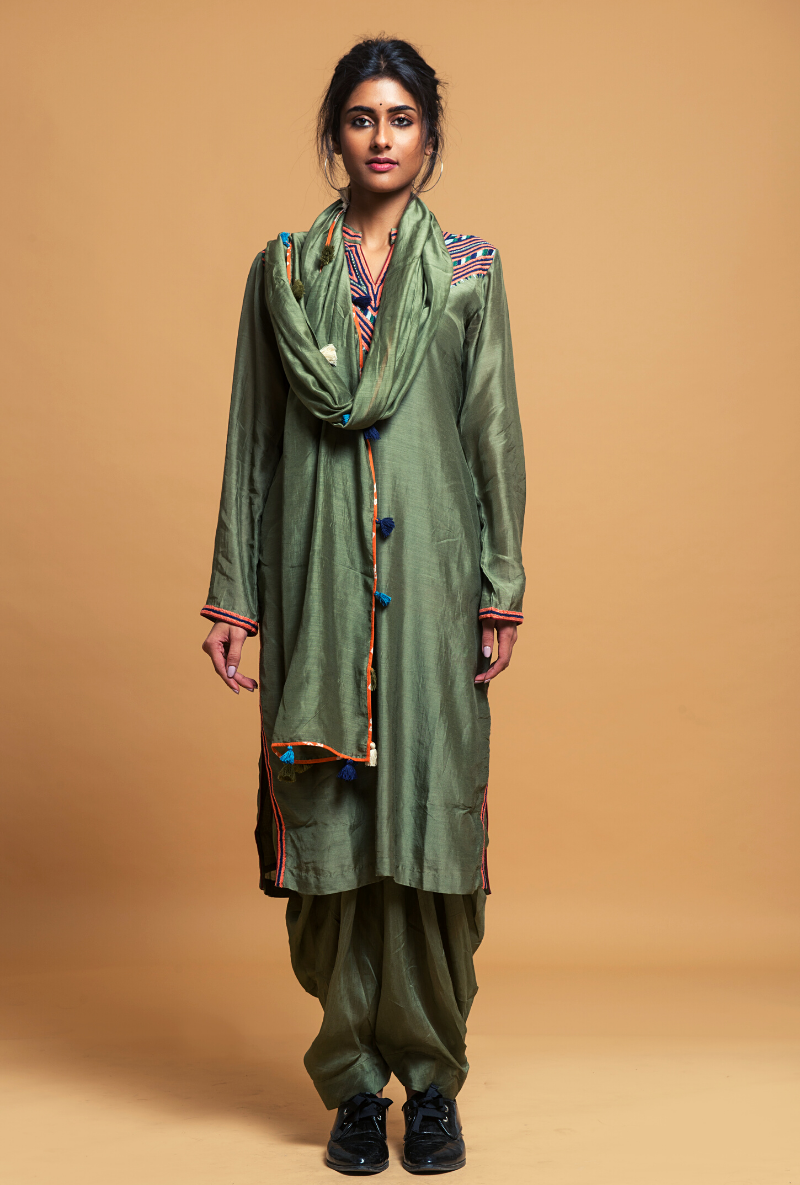 Mint Green Dhoti pants with Dupatta – Priyanka Jain